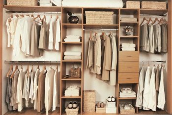 Как выбрать шкаф для одежды в Североуральске